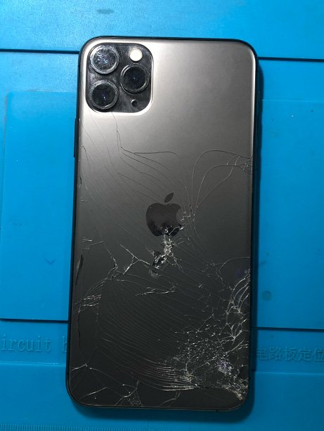 iPhone 11 Pro Max Back Glass Damage