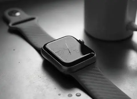 Apple Watch Service OMR, Apple Watch Repair, Apple Watch Service in Chennai, Apple Watch Screen Replacement