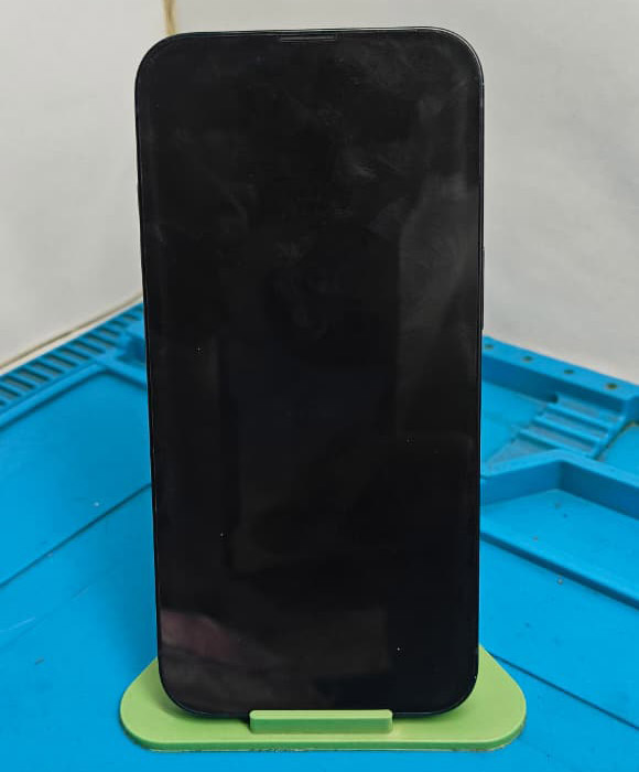 iPhone 13 Screen Replacement