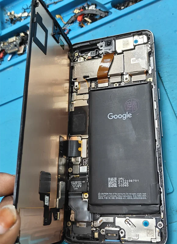Pixel 8 Pro Battery Replacement 1 Pixel 8 Pro Battery Replacement